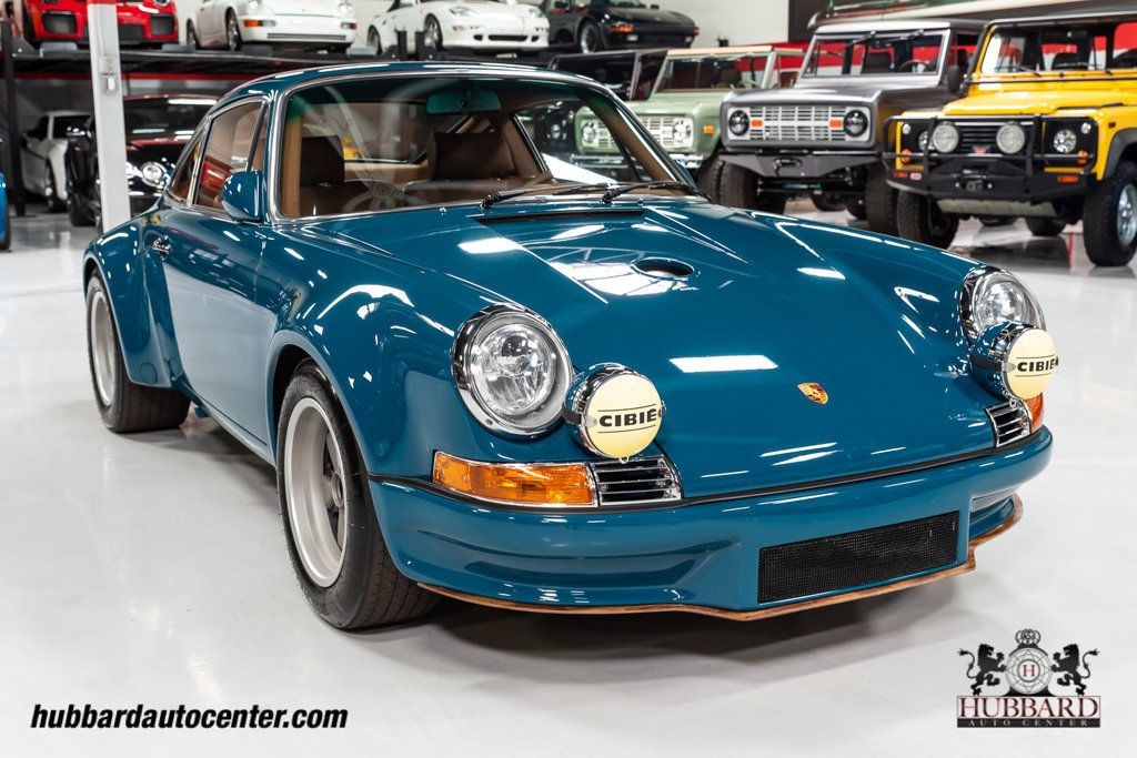 Porsche-911-1975-Coupe-10