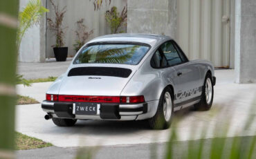 Porsche-911-1975-Coupe-2