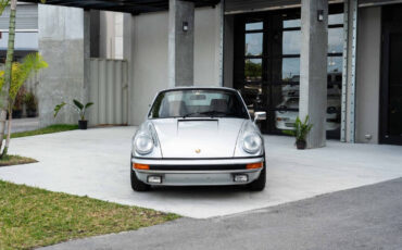 Porsche-911-1975-Coupe-4