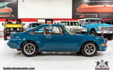 Porsche-911-1975-Coupe-8