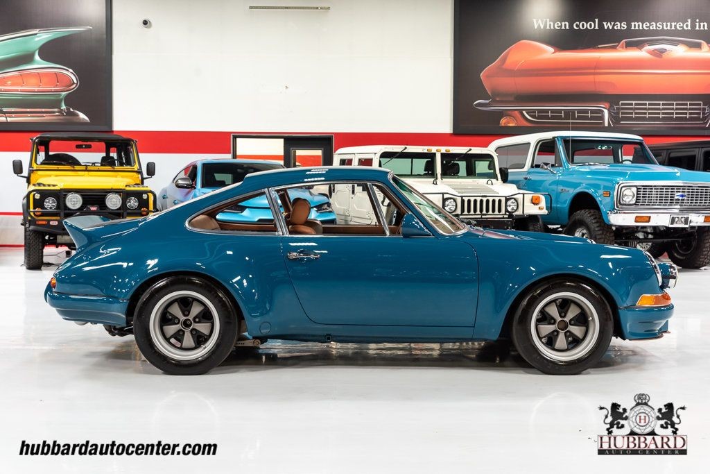 Porsche-911-1975-Coupe-8