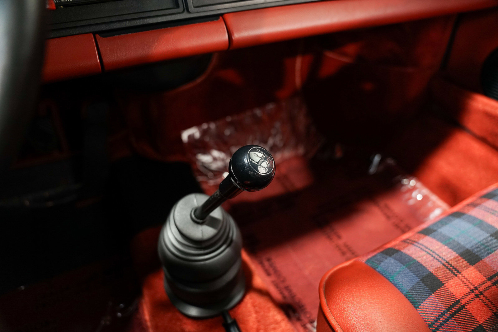Porsche-911-1976-TARGA-16