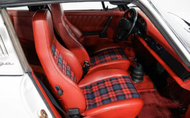Porsche-911-1976-TARGA-29