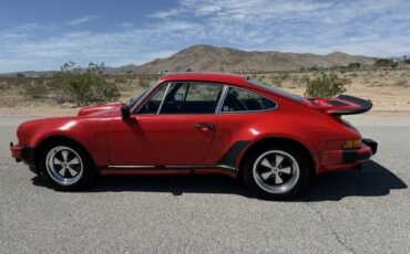 Porsche-911-1977-Red-Black