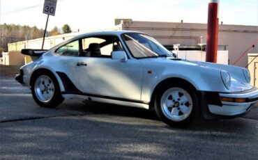 Porsche-911-1981-White-7