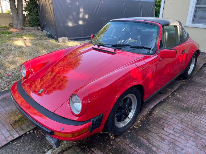 Porsche-911-1982-Red-1