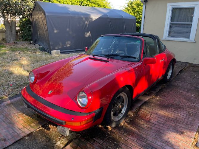 Porsche-911-1982-Red-14