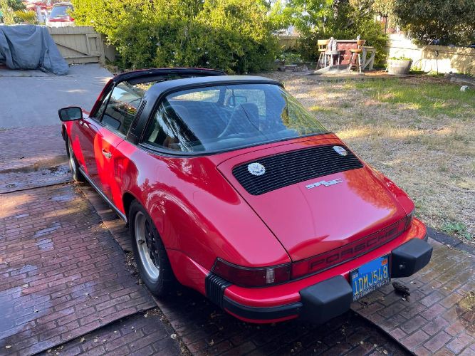 Porsche-911-1982-Red-2
