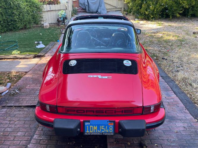 Porsche-911-1982-Red-3