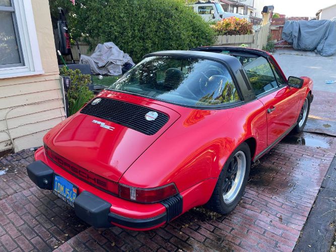 Porsche-911-1982-Red-4