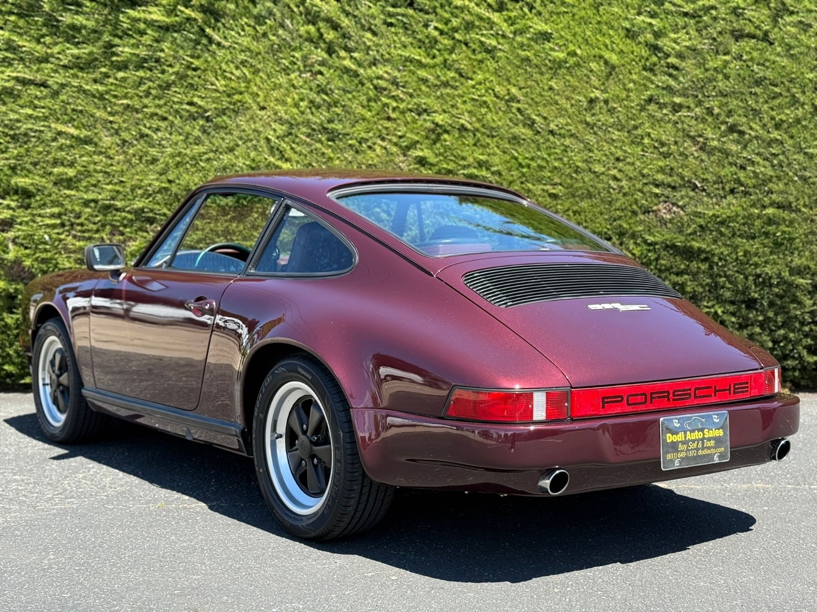 Porsche-911-1983-1