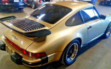 Porsche-911-1983-Coupe-6