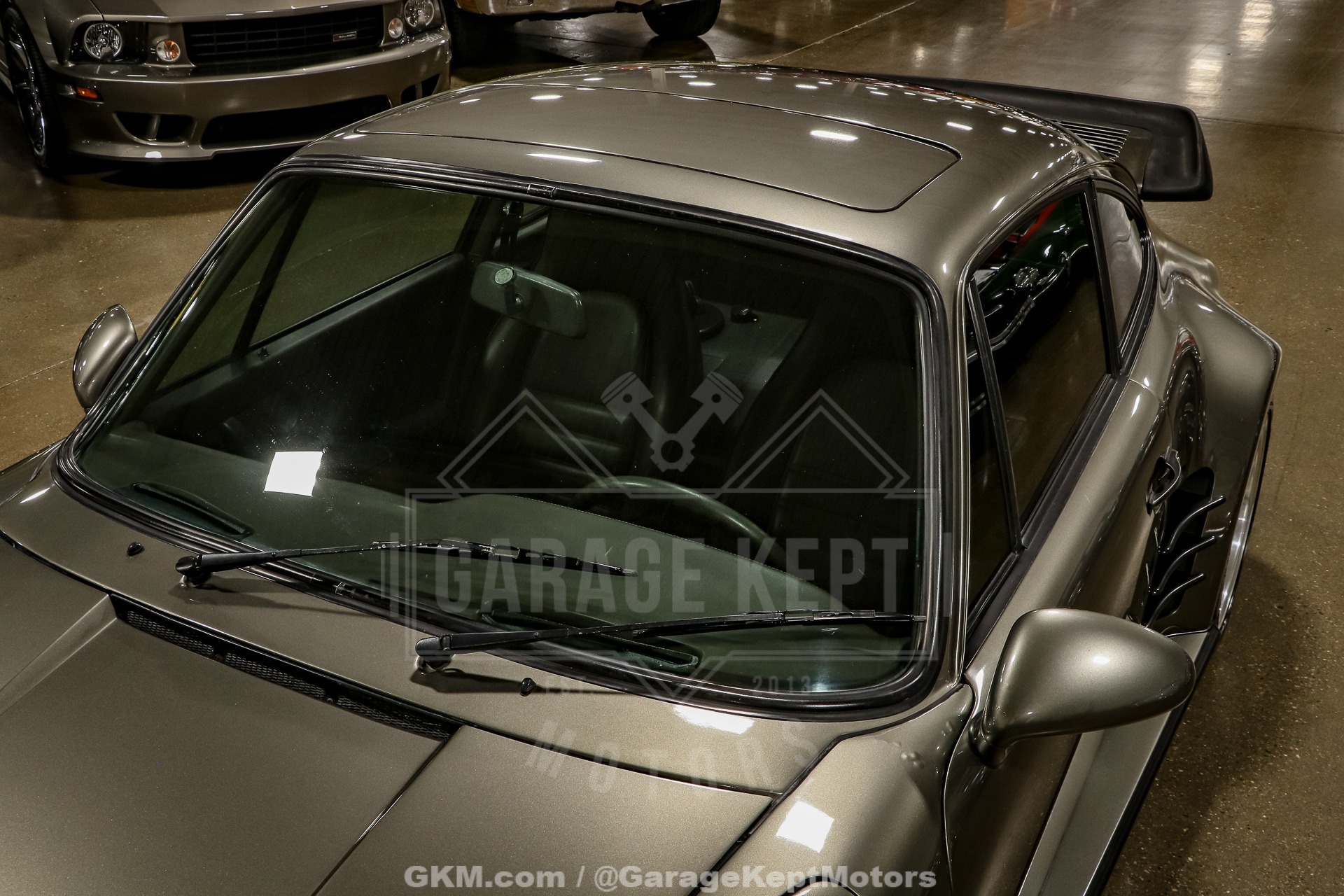 Porsche-911-1983-Gray-Brown-14