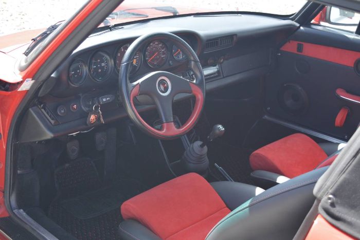 Porsche-911-1983-Red-15