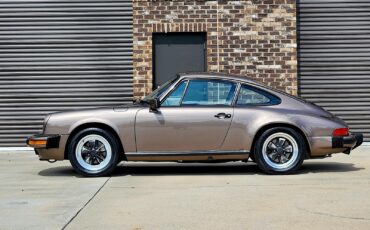 Porsche-911-1984-Coupe-1