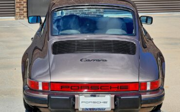 Porsche-911-1984-Coupe-13