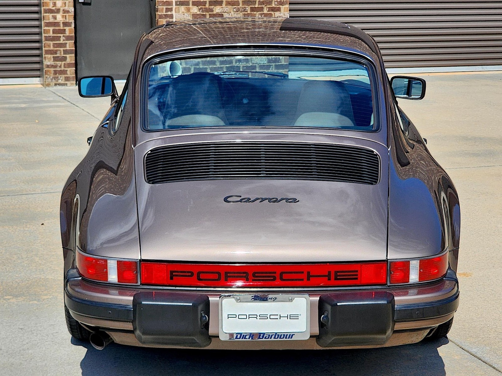 Porsche-911-1984-Coupe-13