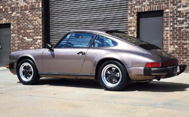 Porsche-911-1984-Coupe-15