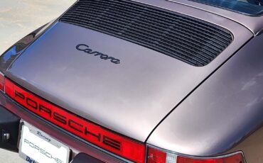 Porsche-911-1984-Coupe-33