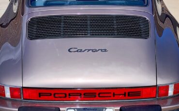 Porsche-911-1984-Coupe-34