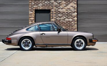 Porsche-911-1984-Coupe