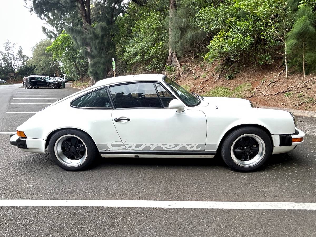 Porsche-911-1984-white-2