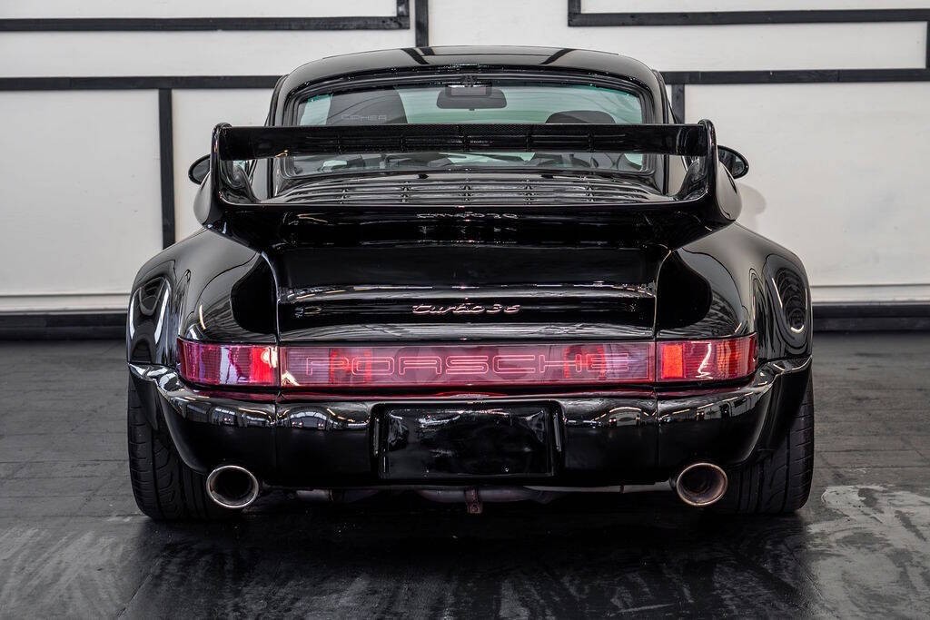 Porsche-911-1986-Coupe-13