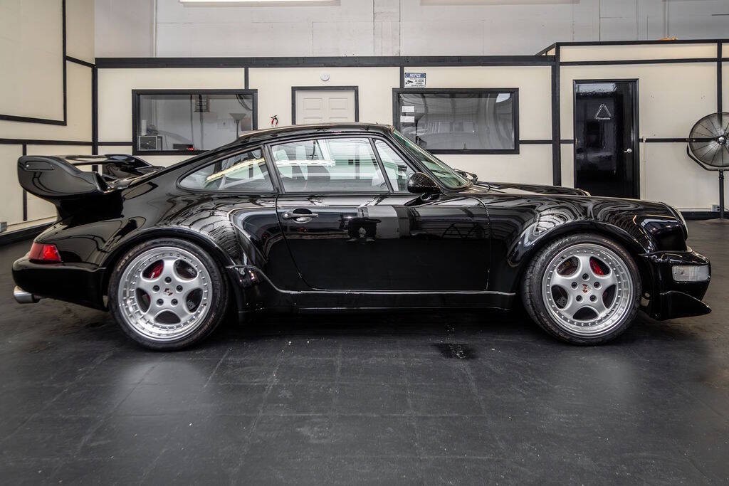 Porsche-911-1986-Coupe-14