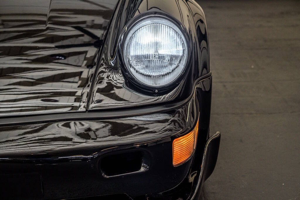 Porsche-911-1986-Coupe-19
