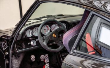 Porsche-911-1986-Coupe-32