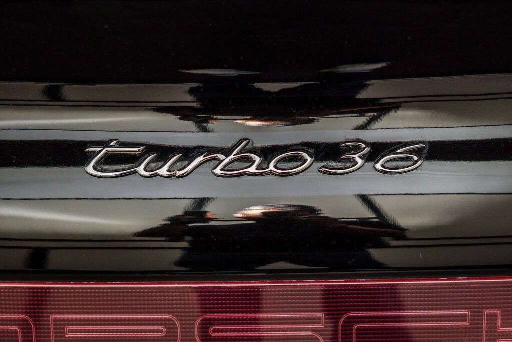 Porsche-911-1986-Coupe-34