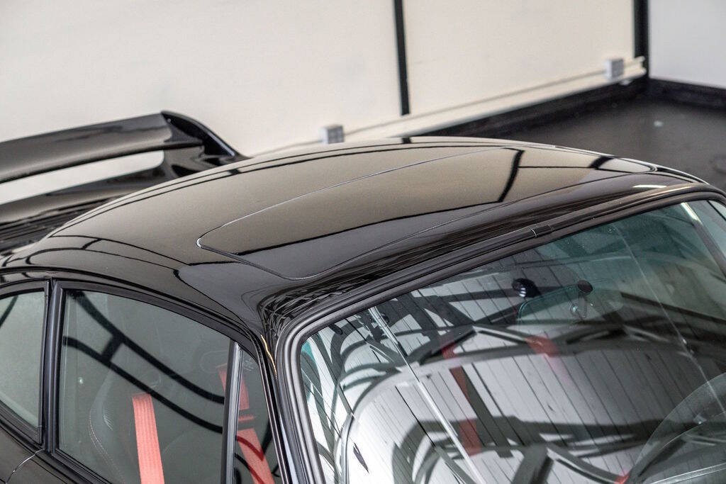 Porsche-911-1986-Coupe-35