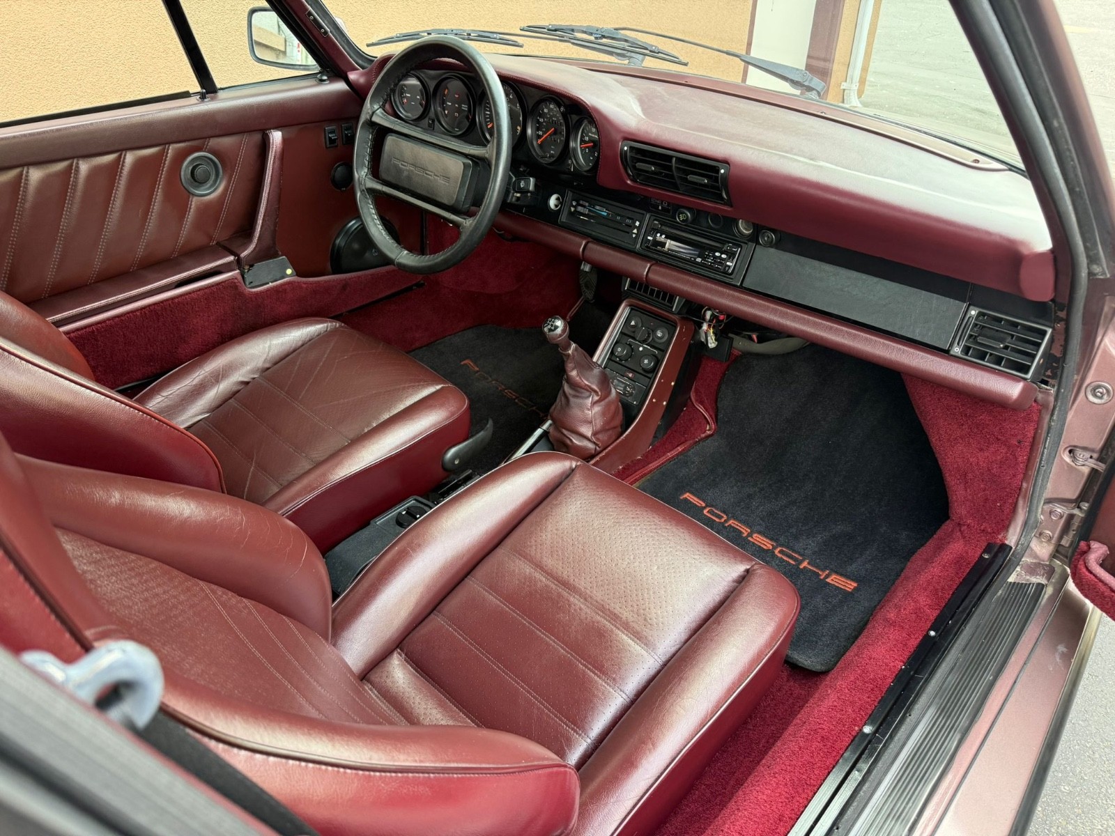 Porsche-911-1987-9