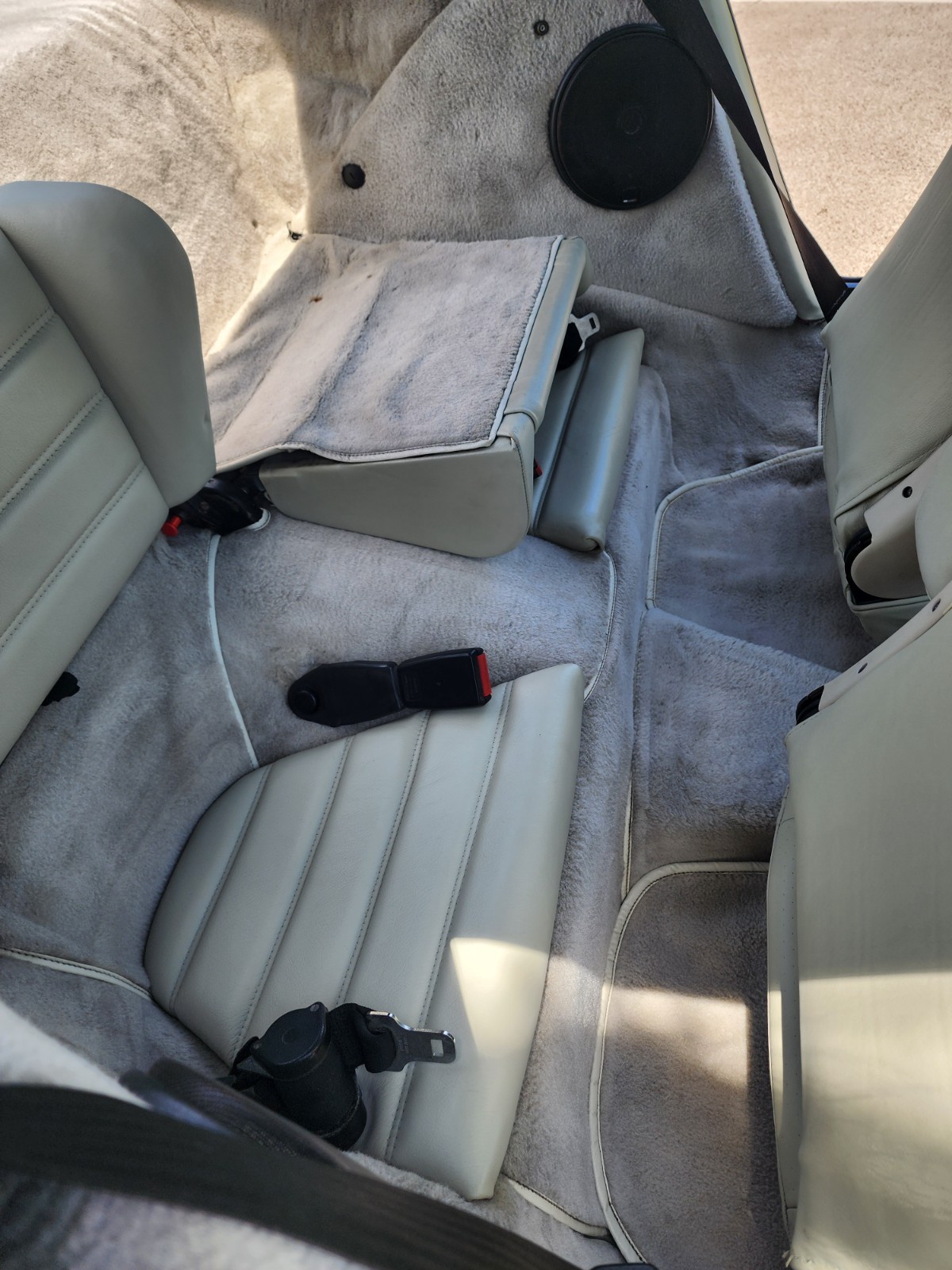 Porsche-911-1987-Convertible-26
