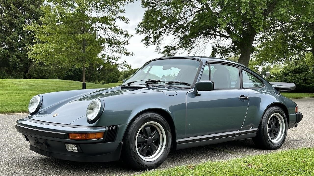 Porsche-911-1987-Coupe-11