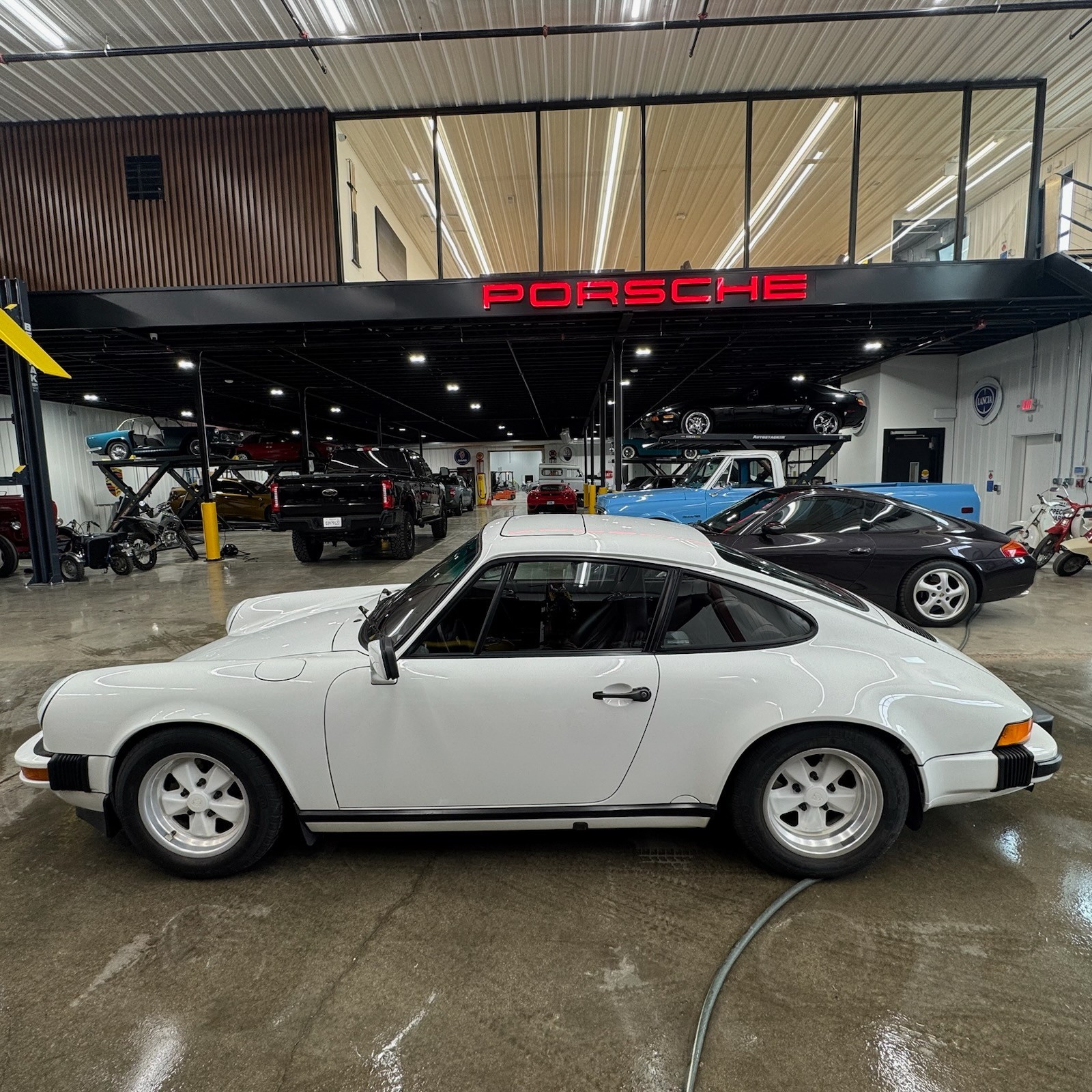 Porsche 911 1987 Coupe