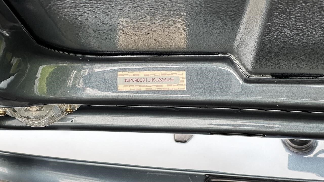 Porsche-911-1987-Coupe-29
