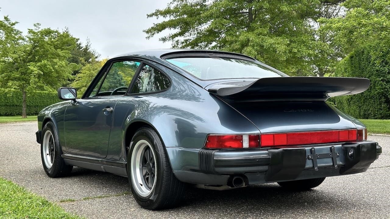 Porsche-911-1987-Coupe-7