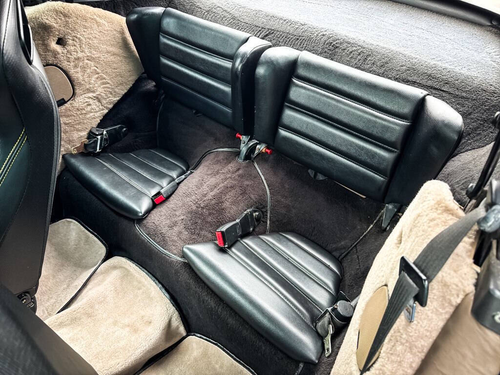 Porsche-911-1988-Convertible-18