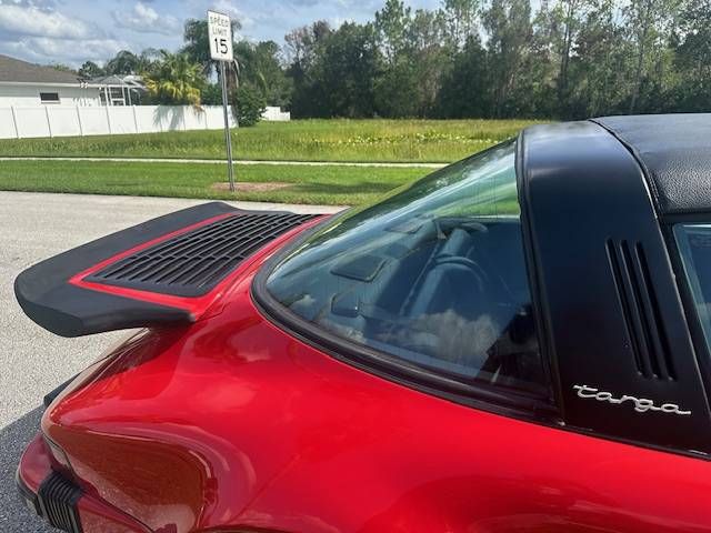 Porsche-911-1988-Red-15