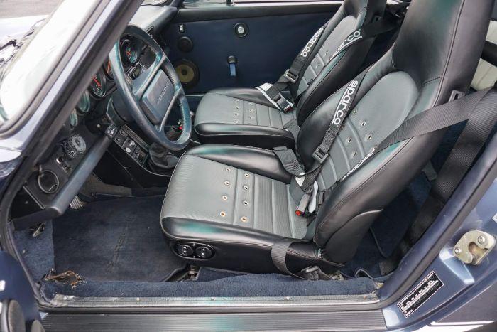 Porsche-911-1988-Venetian-Blue-Metall-11