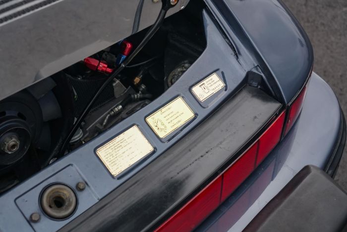 Porsche-911-1988-Venetian-Blue-Metall-32