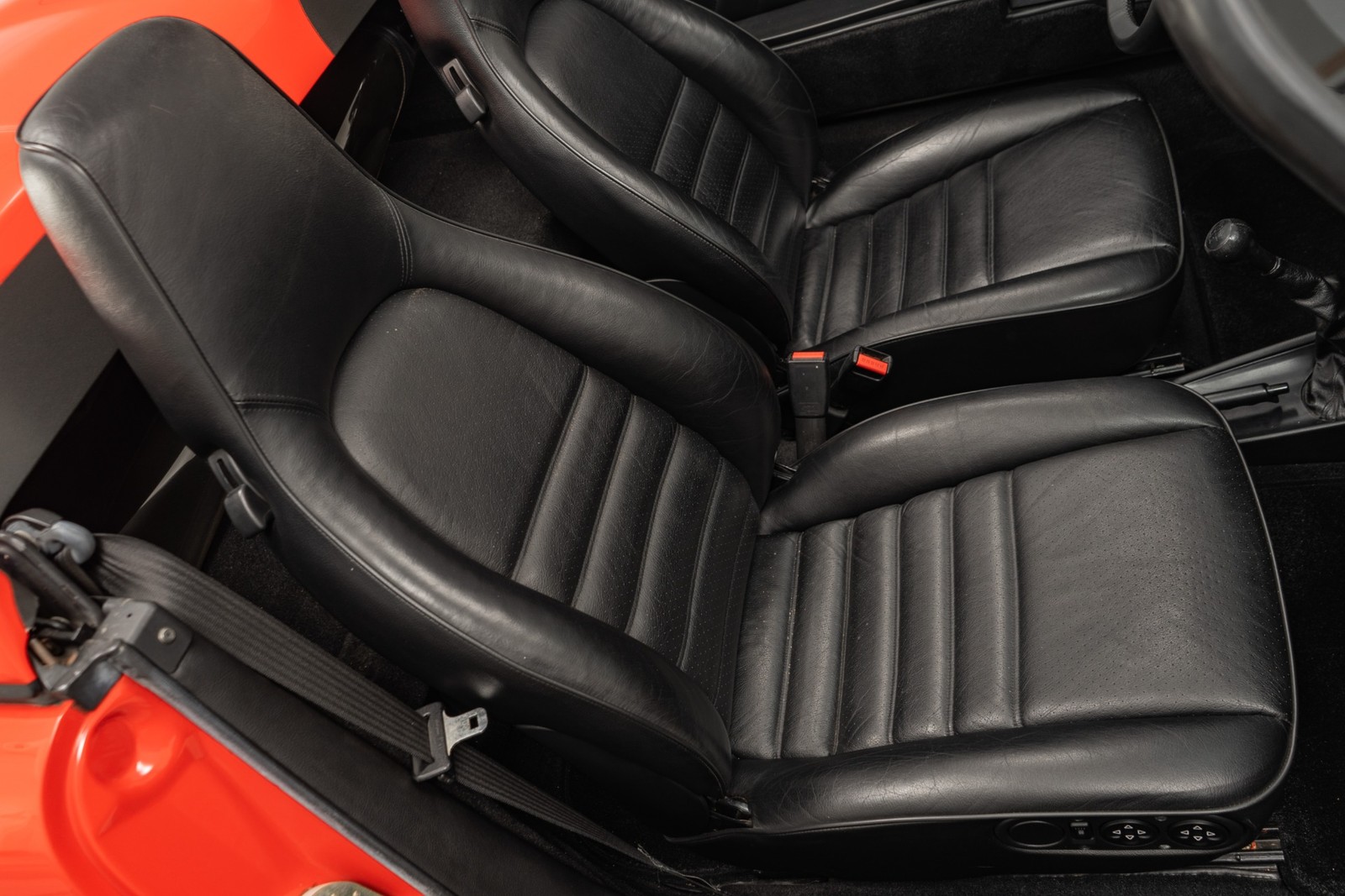 Porsche-911-1989-Convertible-25