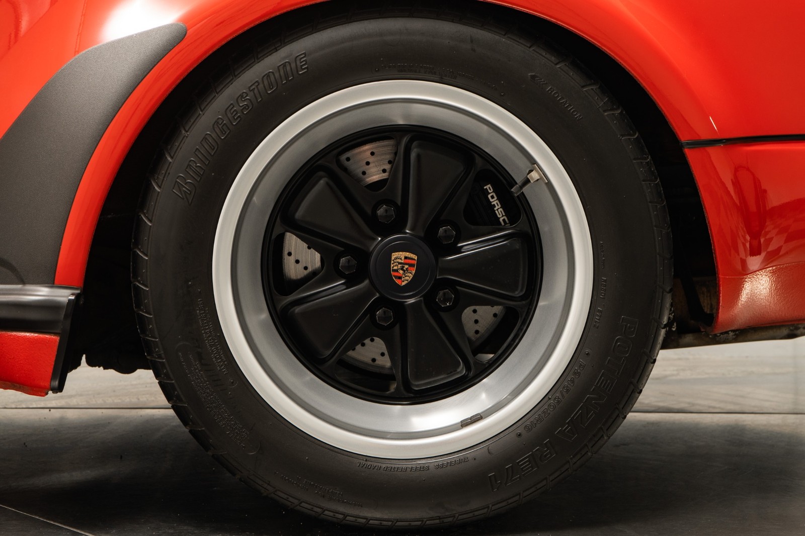 Porsche-911-1989-Convertible-9