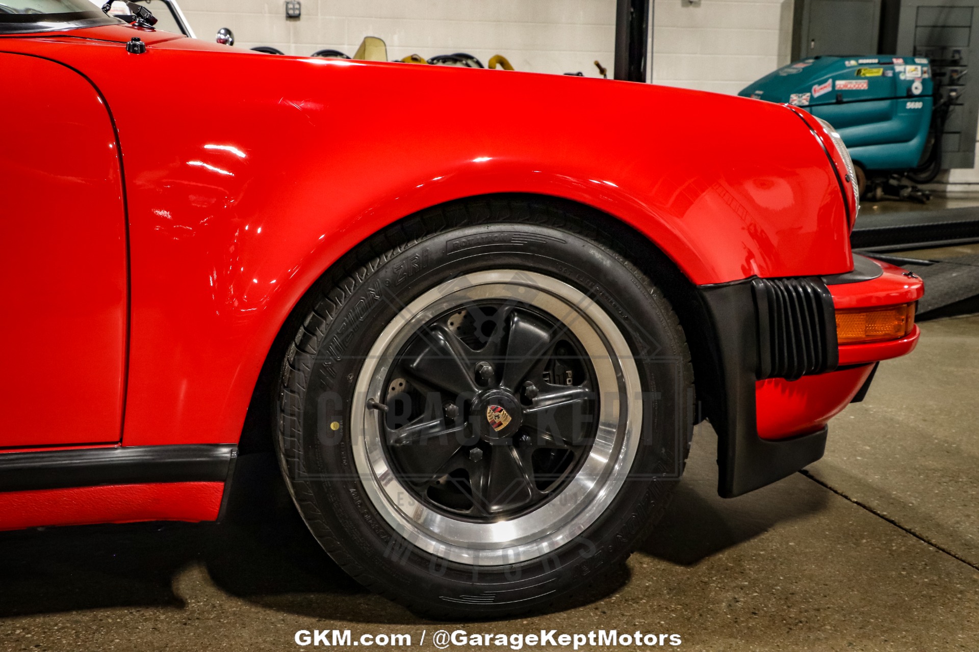 Porsche-911-1989-Red-Tan-7