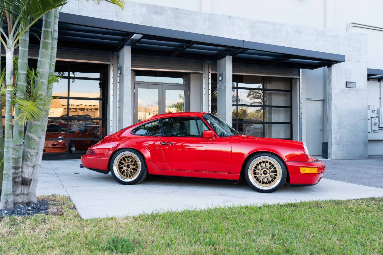 Porsche-911-1990-Coupe-11