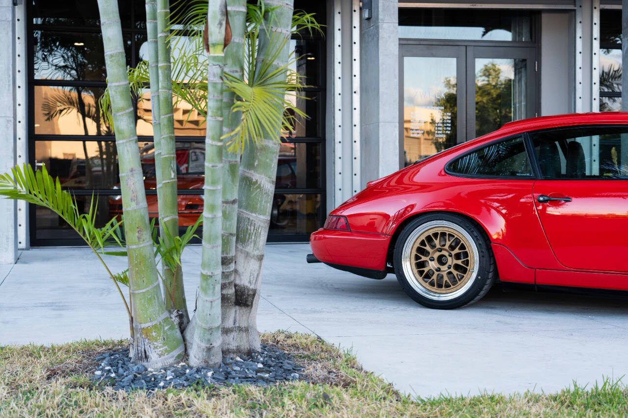 Porsche-911-1990-Coupe-12