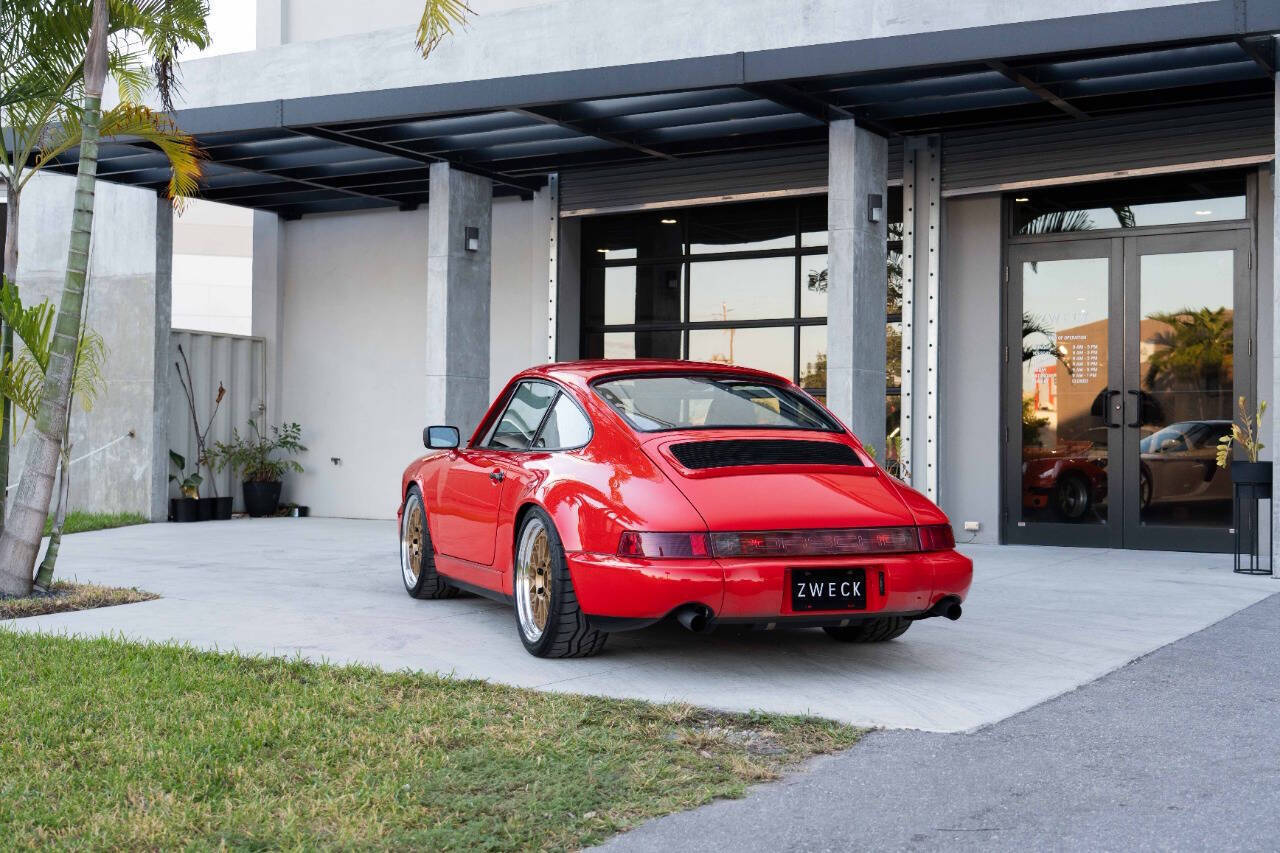 Porsche-911-1990-Coupe-16