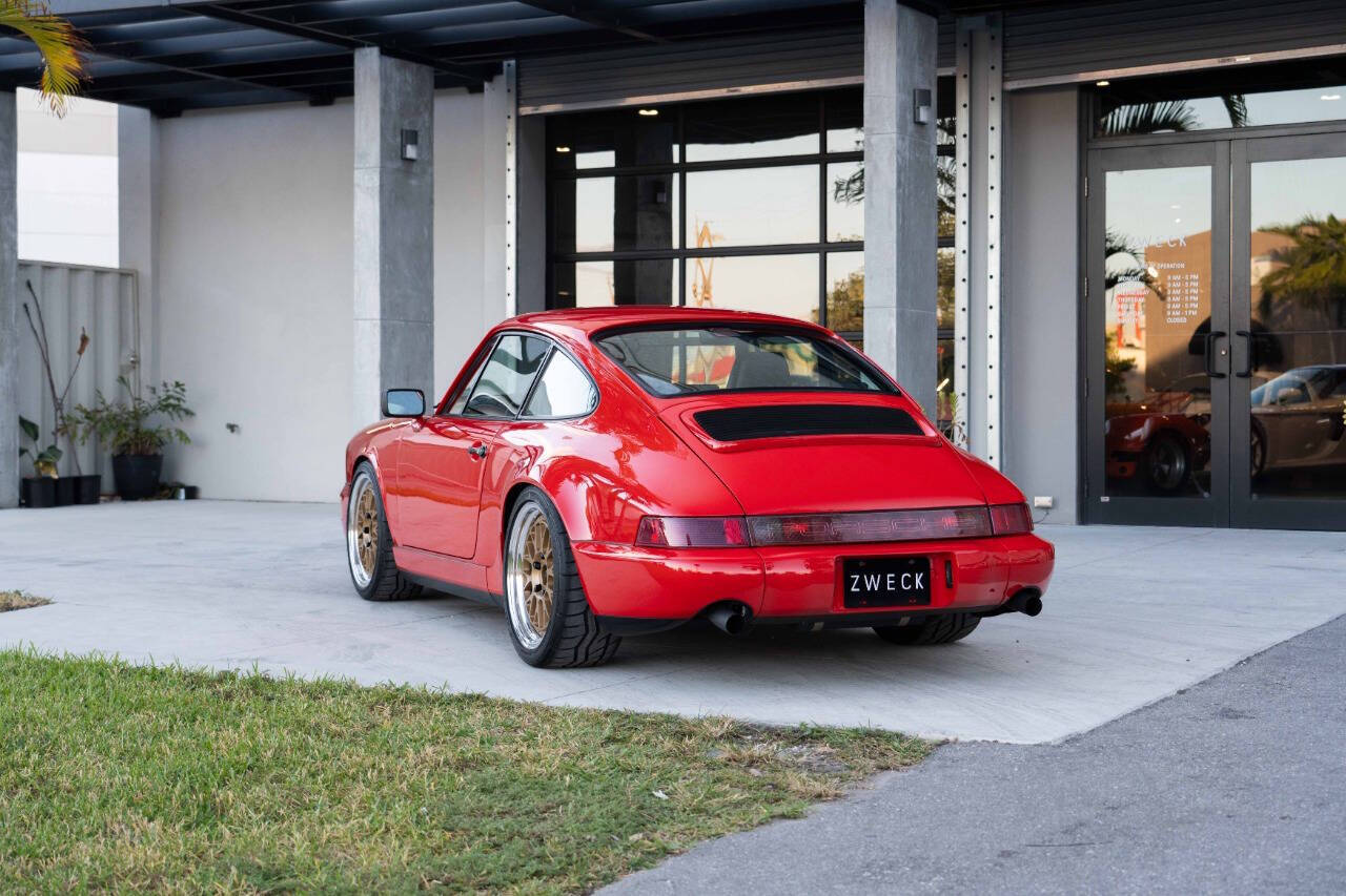 Porsche-911-1990-Coupe-17