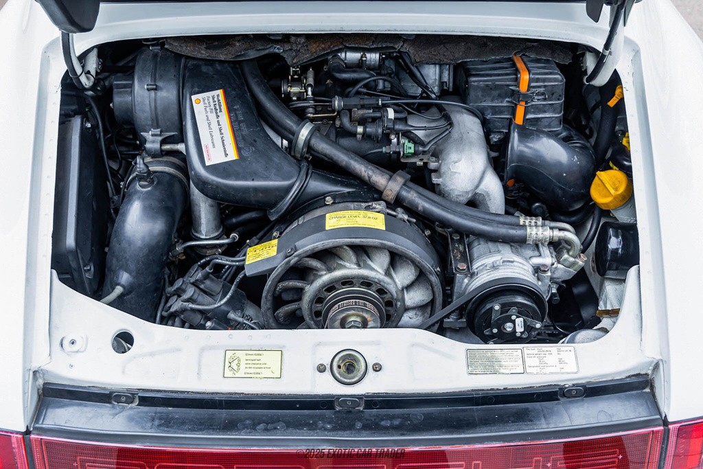 Porsche-911-1990-Coupe-19